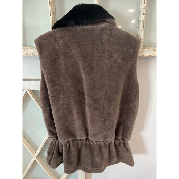 NILS size large brown with black fleece vest - Picture 3 of 4